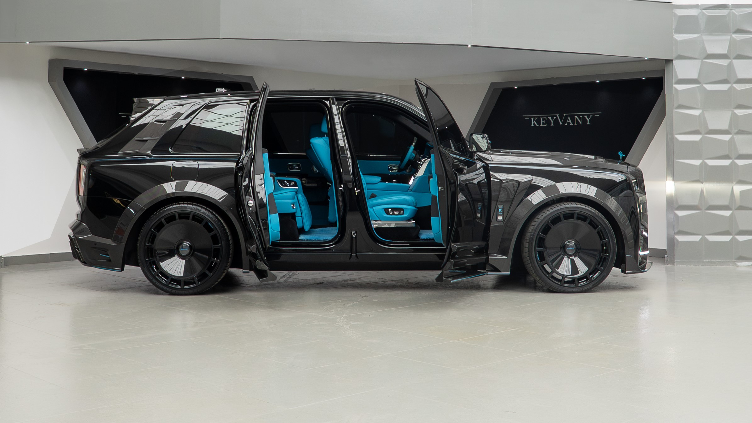 Keyvany Range Rover Keyvany - KEYVANY HAYULA II | BE DIFFERENT